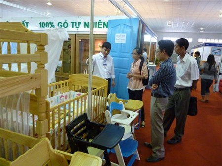 Đồ gỗ Việt trụ vững ở nước ngoài