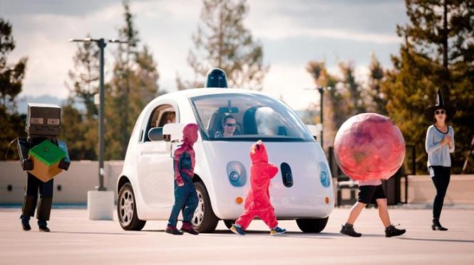 Google bắt tay Ford sản xuất xe hơi tự lái
