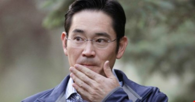 Sếp Samsung bị tố giao dịch nội gián trong thương vụ dọn đường cho “Thái tử” Lee