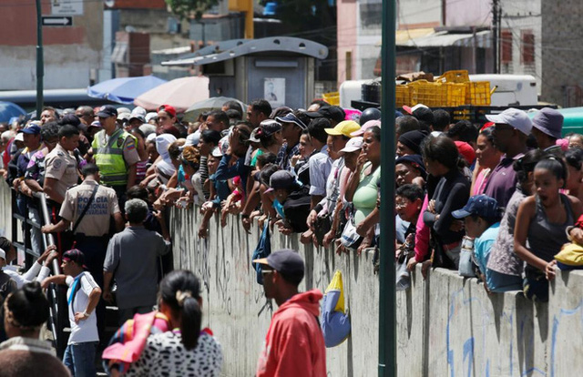 Khổ như đi siêu thị ở Venezuela