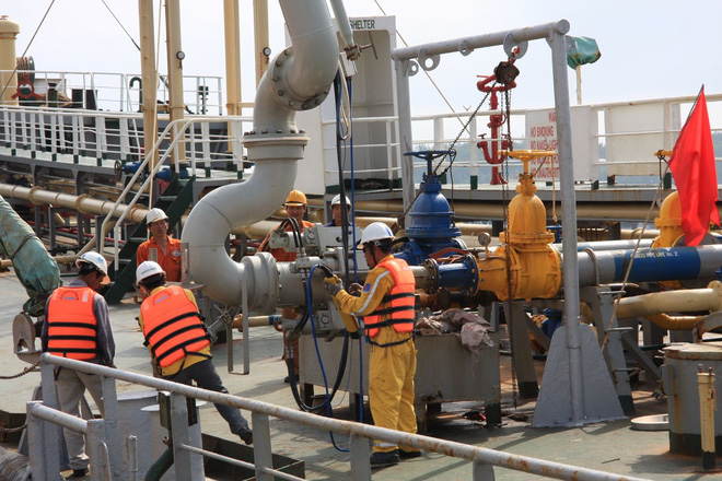 Lo Lọc dầu Dung Quất không tiêu thụ được sản phẩm, PVN gửi đơn kêu cứu