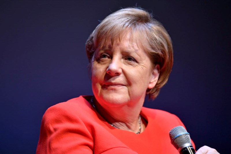 Giải mã tính cách bà Merkel và Hillary qua khuôn mặt