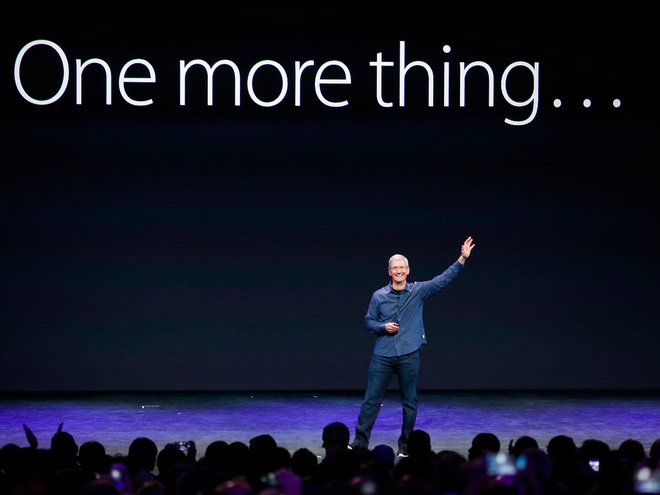 Ngoài iPhone, Apple có gì để thoát cảnh "chết chìm"?