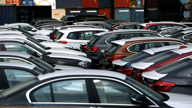 Thị trường ô tô tăng giảm giá trái chiều