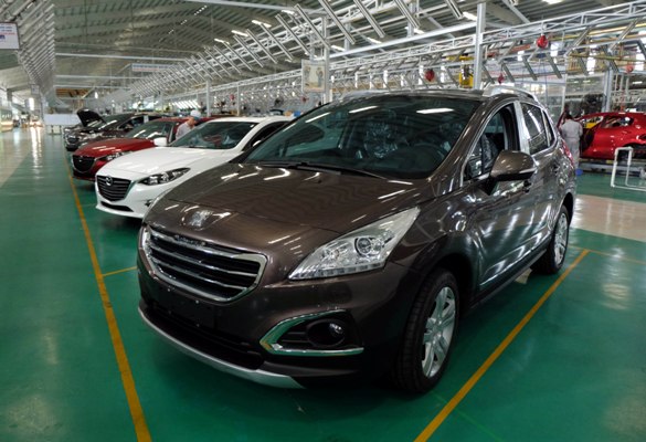Sản xuất ô tô chuyển hướng trước lượng xe nhập khẩu