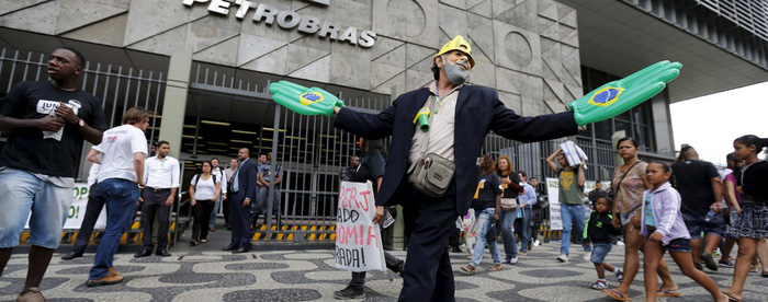 Đầy rẫy quan chức dính ổ tham nhũng tập đoàn dầu khí Petrobras