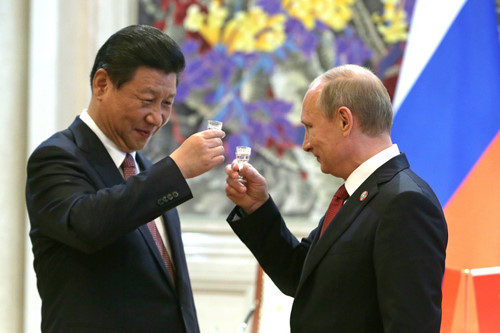Nga và Trung Quốc nhiều khả năng sẽ tăng cường hợp tác để đối phó với Mỹ. Ảnh: AFP.