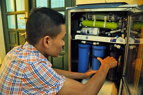 Bát nháo thị trường máy lọc nước quảng cáo “diệt khuẩn tuyệt đối 100%“