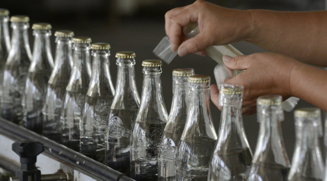 Thu giữ hơn 5.300 chai rượu trộn Viagra Trung Quốc