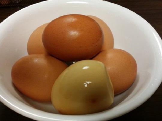 Tranh nhau mua trứng gà Hàn Quốc đắt gấp 10 lần trứng Việt
