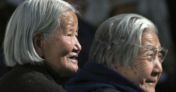 Dân số già quá nhanh trước khi giàu, kinh tế Trung Quốc ra sao?