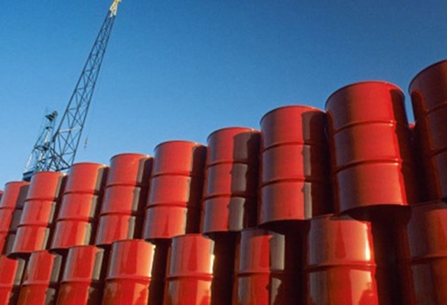 Giá dầu giảm phiên thứ 5 liên tiếp do dự trữ của Mỹ tăng mạnh