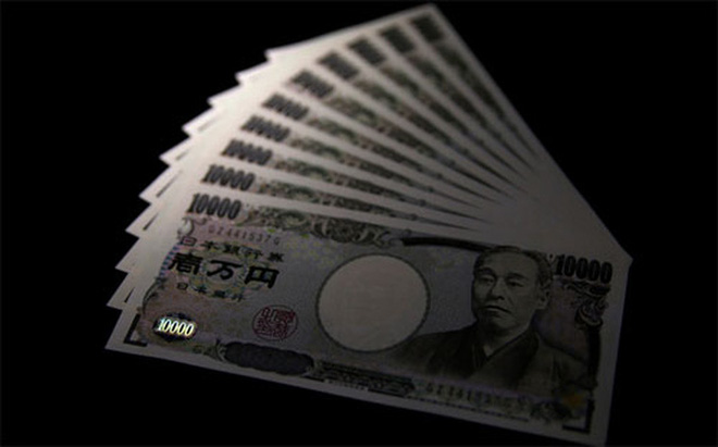 so luong tien mat trong nen kinh te nhat ban hien len toi khoang 100.000 ty yen, tuong duong 890 ty usd - anh: bloomberg.